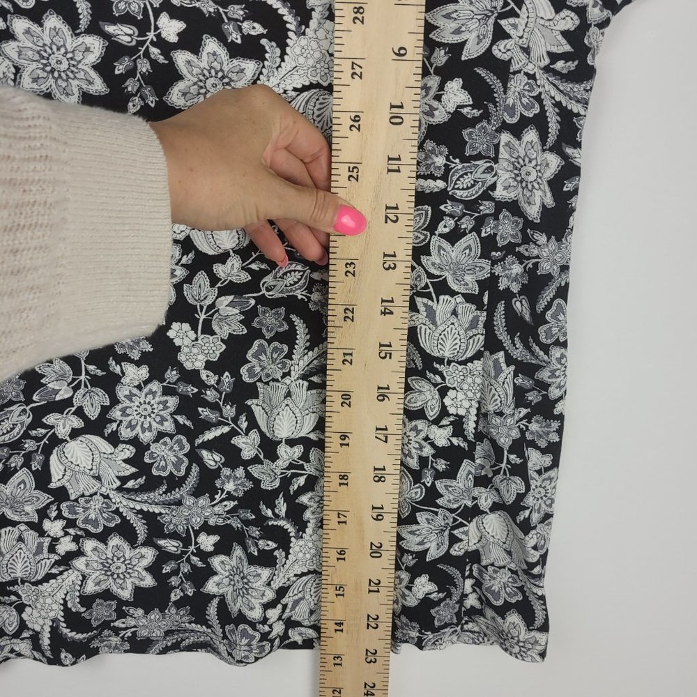 J Jill Wearever Collection Shirt XS Black White Tunic 3/4 Sleeve Boatneck Floral - Picture 8 of 11